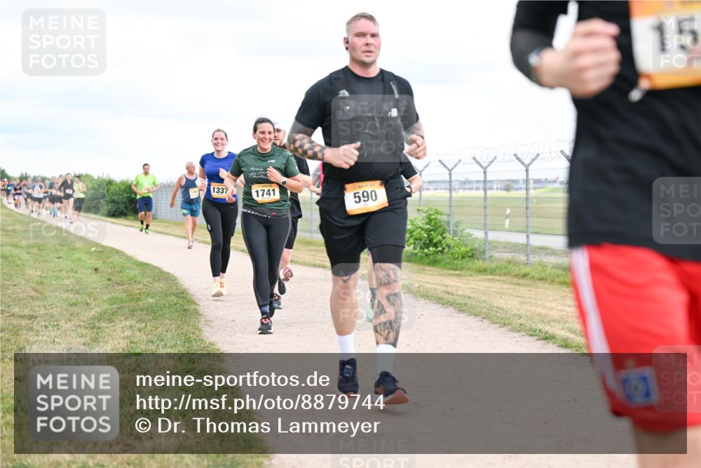 14.09.2025 - Airport Race Dr. Thomas Lammeyer http://msf.ph/oto/8879744 14.09.2025 12:29:20 Laufen 1337, 1741, 590, 15 meine-sportfotos.de