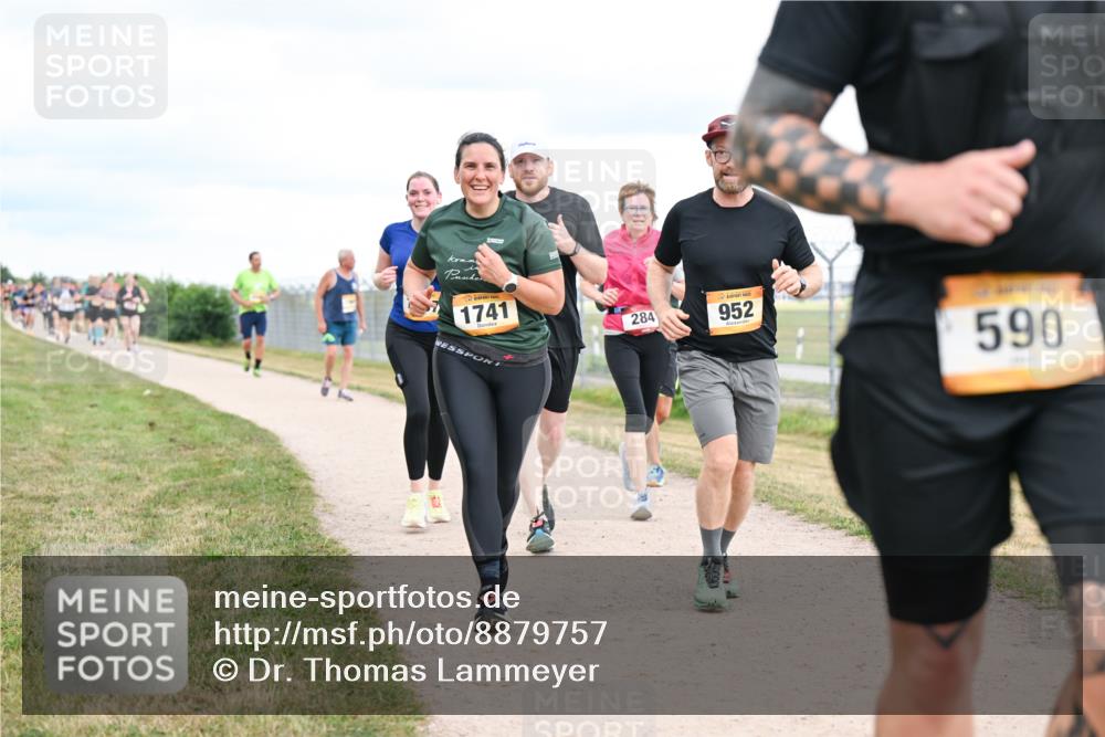 14.09.2025 - Airport Race Dr. Thomas Lammeyer http://msf.ph/oto/8879757 14.09.2025 12:29:22 Laufen 1741, 284, 952, 590 meine-sportfotos.de
