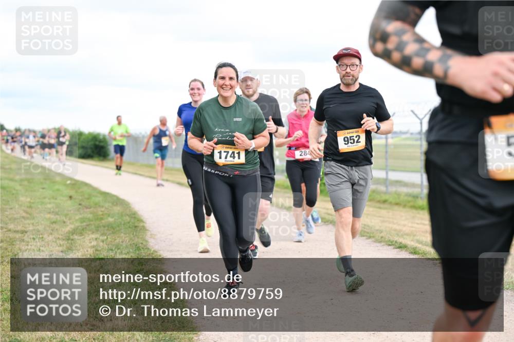 14.09.2025 - Airport Race Dr. Thomas Lammeyer http://msf.ph/oto/8879759 14.09.2025 12:29:22 Laufen 1741, 952, 284, 1 meine-sportfotos.de