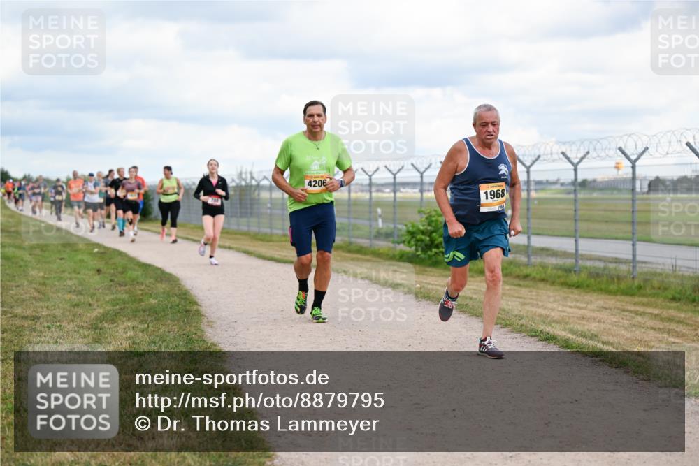 14.09.2025 - Airport Race Dr. Thomas Lammeyer http://msf.ph/oto/8879795 14.09.2025 12:29:29 Laufen 1968 meine-sportfotos.de