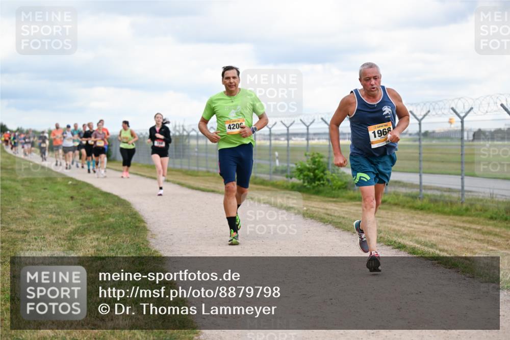 14.09.2025 - Airport Race Dr. Thomas Lammeyer http://msf.ph/oto/8879798 14.09.2025 12:29:29 Laufen 420, 1968 meine-sportfotos.de