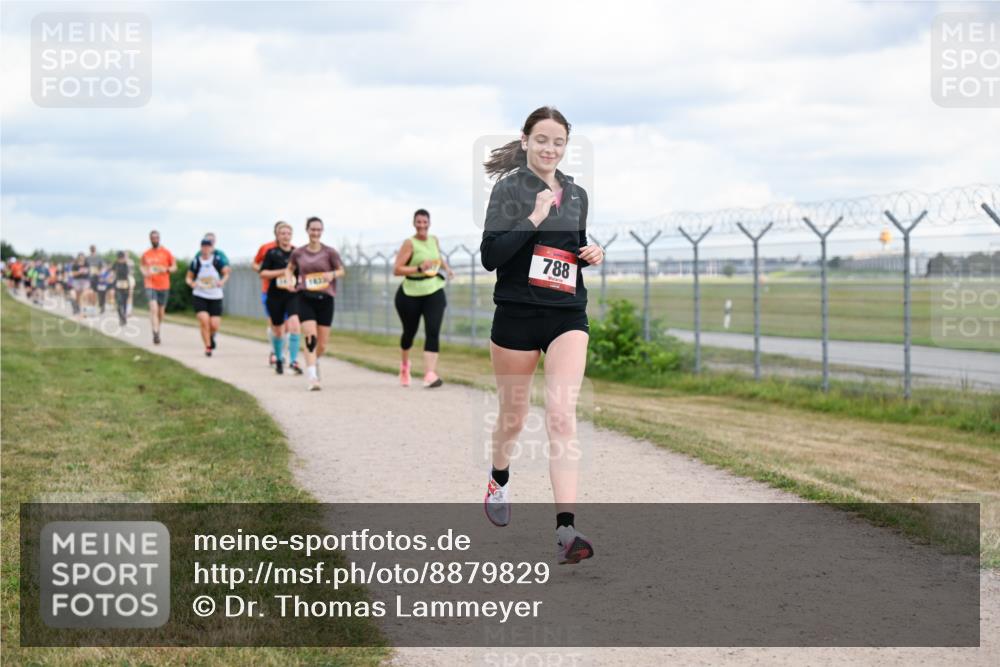 14.09.2025 - Airport Race Dr. Thomas Lammeyer http://msf.ph/oto/8879829 14.09.2025 12:29:34 Laufen 788 meine-sportfotos.de
