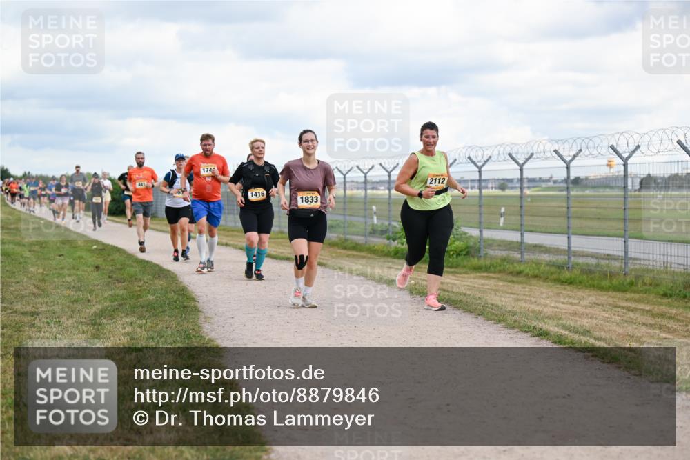 14.09.2025 - Airport Race Dr. Thomas Lammeyer http://msf.ph/oto/8879846 14.09.2025 12:29:36 Laufen 174, 441, 1416, 1833, 2112 meine-sportfotos.de