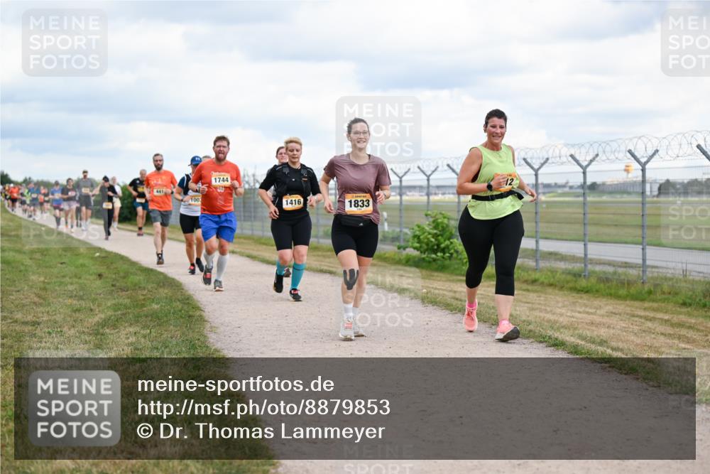 14.09.2025 - Airport Race Dr. Thomas Lammeyer http://msf.ph/oto/8879853 14.09.2025 12:29:37 Laufen 441, 1003, 1744, 1416, 1833, 12 meine-sportfotos.de
