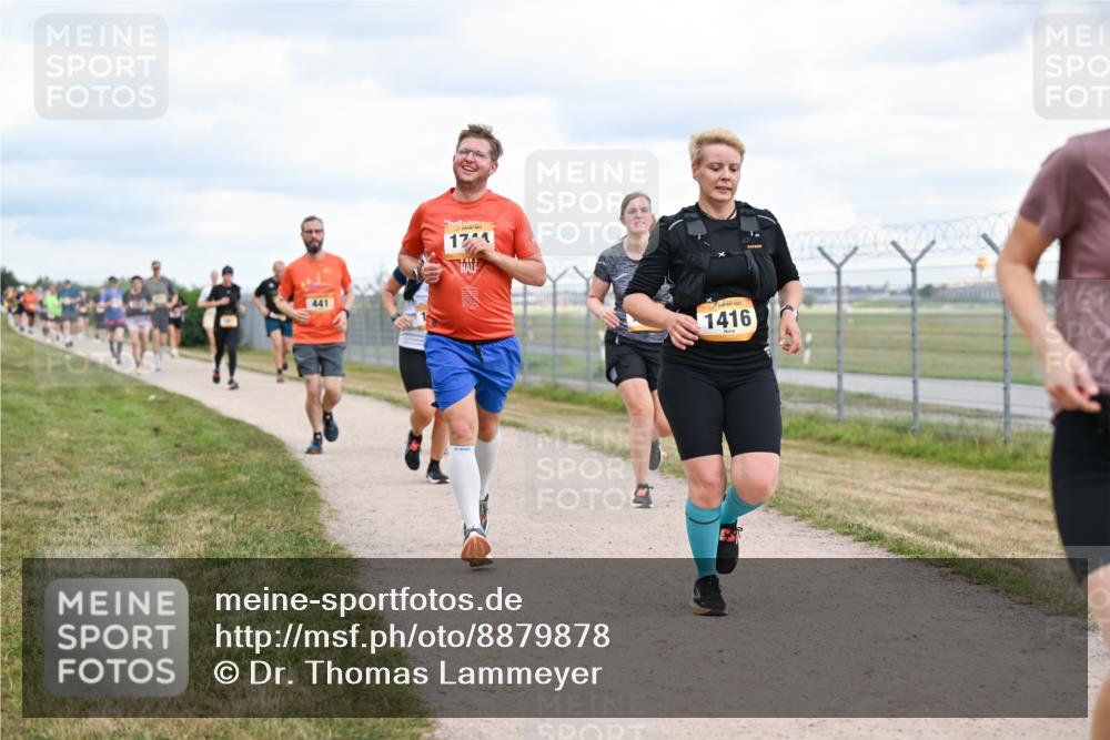 14.09.2025 - Airport Race Dr. Thomas Lammeyer http://msf.ph/oto/8879878 14.09.2025 12:29:39 Laufen 441, 13, 1416 meine-sportfotos.de