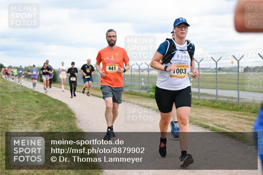 14.09.2025 - Airport Race Dr. Thomas Lammeyer http://msf.ph/oto/8879902 14.09.2025 12:29:42 Laufen 441, 003 meine-sportfotos.de