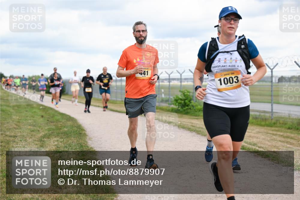 14.09.2025 - Airport Race Dr. Thomas Lammeyer http://msf.ph/oto/8879907 14.09.2025 12:29:42 Laufen 441, 1003 meine-sportfotos.de