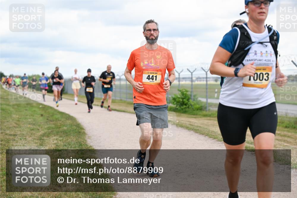 14.09.2025 - Airport Race Dr. Thomas Lammeyer http://msf.ph/oto/8879909 14.09.2025 12:29:42 Laufen 42, 441, 003 meine-sportfotos.de