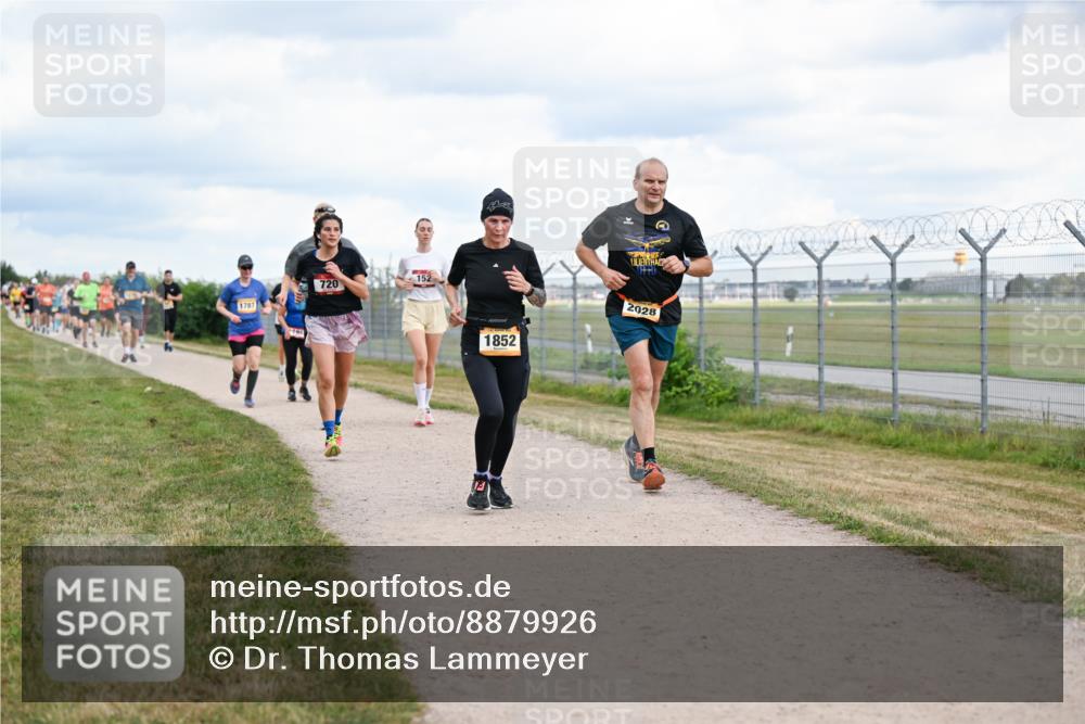 14.09.2025 - Airport Race Dr. Thomas Lammeyer http://msf.ph/oto/8879926 14.09.2025 12:29:46 Laufen 1787, 720, 152, 1852, 2028 meine-sportfotos.de