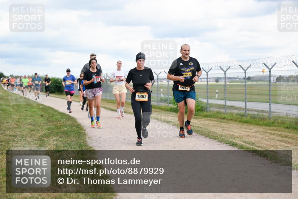14.09.2025 - Airport Race Dr. Thomas Lammeyer http://msf.ph/oto/8879929 14.09.2025 12:29:47 Laufen 20, 52, 1781, 1852, 2028 meine-sportfotos.de
