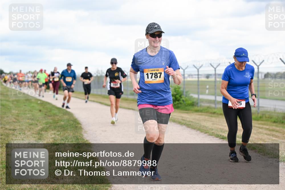 14.09.2025 - Airport Race Dr. Thomas Lammeyer http://msf.ph/oto/8879988 14.09.2025 12:29:53 Laufen 1787, 5, 228 meine-sportfotos.de