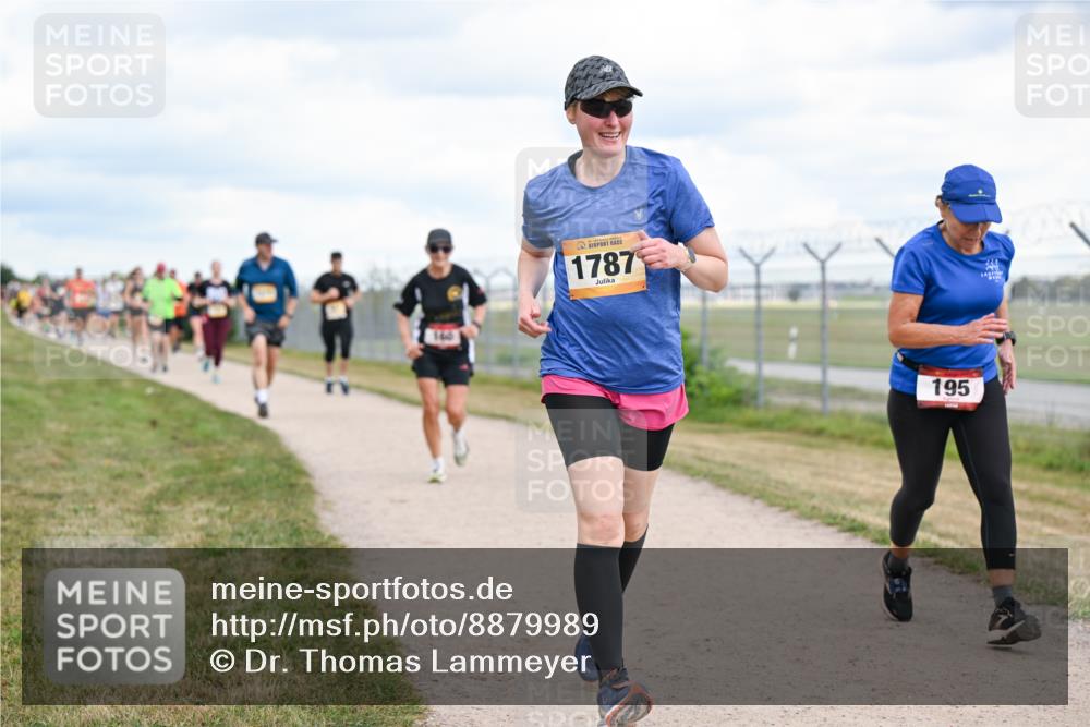 14.09.2025 - Airport Race Dr. Thomas Lammeyer http://msf.ph/oto/8879989 14.09.2025 12:29:53 Laufen 1787, 195, 241 meine-sportfotos.de