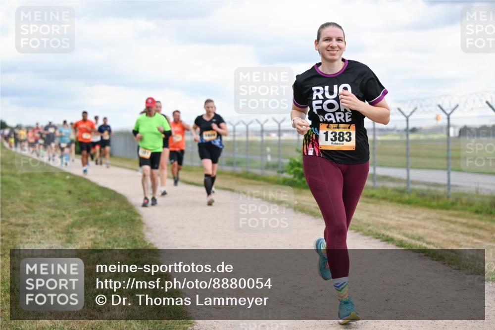 14.09.2025 - Airport Race Dr. Thomas Lammeyer http://msf.ph/oto/8880054 14.09.2025 12:30:01 Laufen 1383 meine-sportfotos.de
