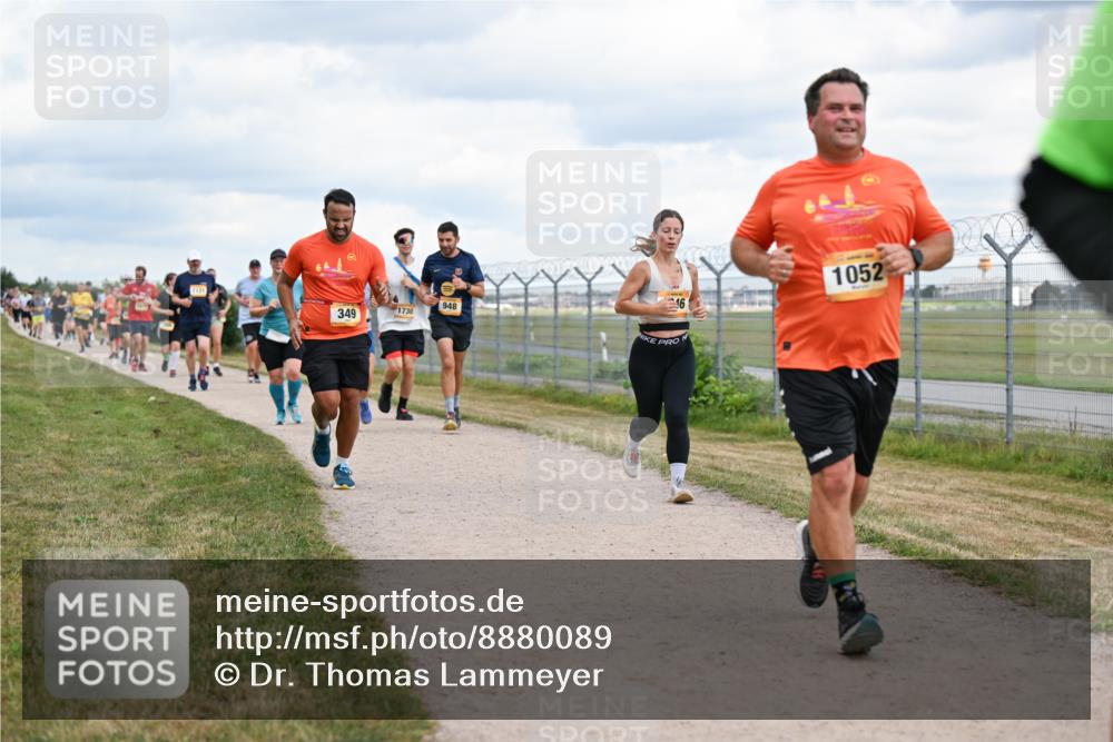 14.09.2025 - Airport Race Dr. Thomas Lammeyer http://msf.ph/oto/8880089 14.09.2025 12:30:07 Laufen 948, 349, 1730, 46, 1052 meine-sportfotos.de
