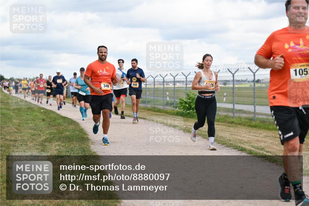 14.09.2025 - Airport Race Dr. Thomas Lammeyer http://msf.ph/oto/8880097 14.09.2025 12:30:08 Laufen 349, 1730, 948, 46, 1052 meine-sportfotos.de