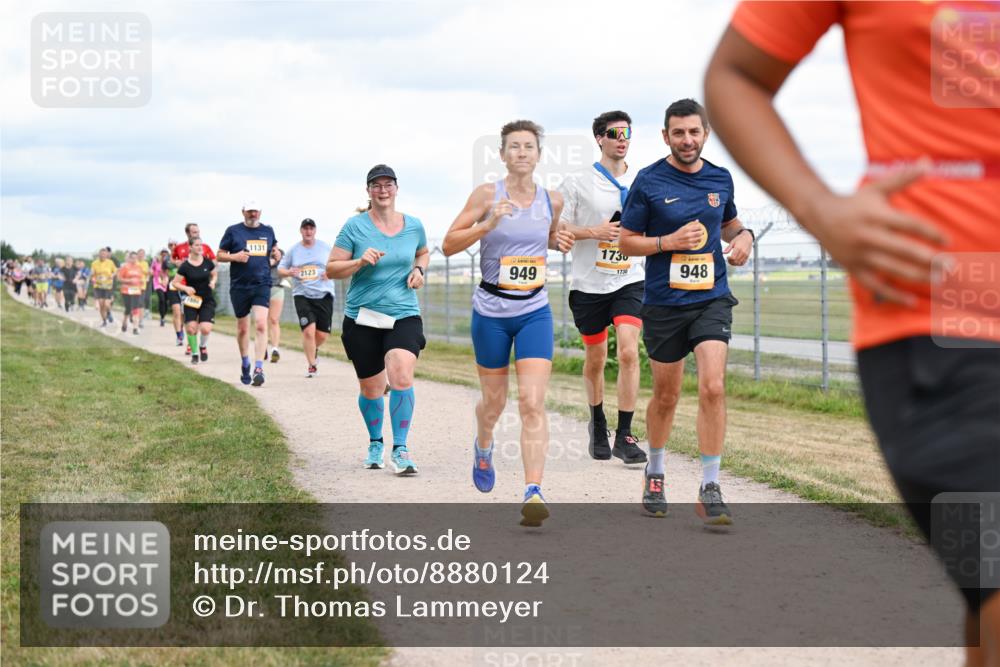 14.09.2025 - Airport Race Dr. Thomas Lammeyer http://msf.ph/oto/8880124 14.09.2025 12:30:11 Laufen 1131, 2123, 949, 1730, 1730, 948 meine-sportfotos.de