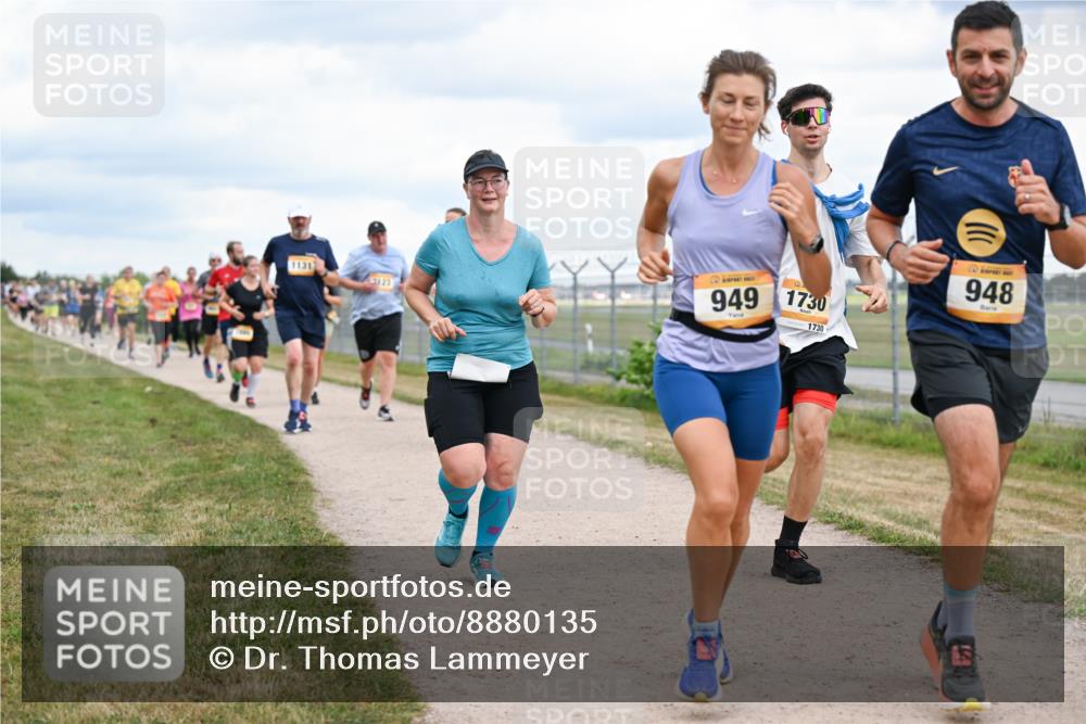 14.09.2025 - Airport Race Dr. Thomas Lammeyer http://msf.ph/oto/8880135 14.09.2025 12:30:12 Laufen 11312, 3123, 949, 1730, 1730, 948 meine-sportfotos.de