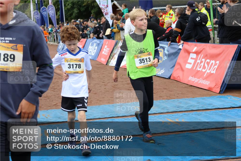 14.09.2025 - Airport Race Strokosch-Dieckow http://msf.ph/oto/8880172 14.09.2025 10:09:36 Ziel 3023, 3026, 3073, 3074, 3108, 3158, 3178, 3185, 3189, 3274, 3283, 3305, 3308, 3446, 3455, 3513, 3529, 3551 meine-sportfotos.de