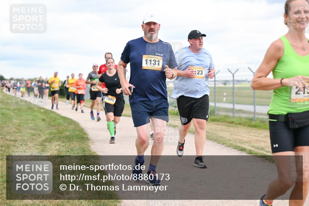 14.09.2025 - Airport Race Dr. Thomas Lammeyer http://msf.ph/oto/8880173 14.09.2025 12:30:16 Laufen 1586, 1131, 23, 215 meine-sportfotos.de