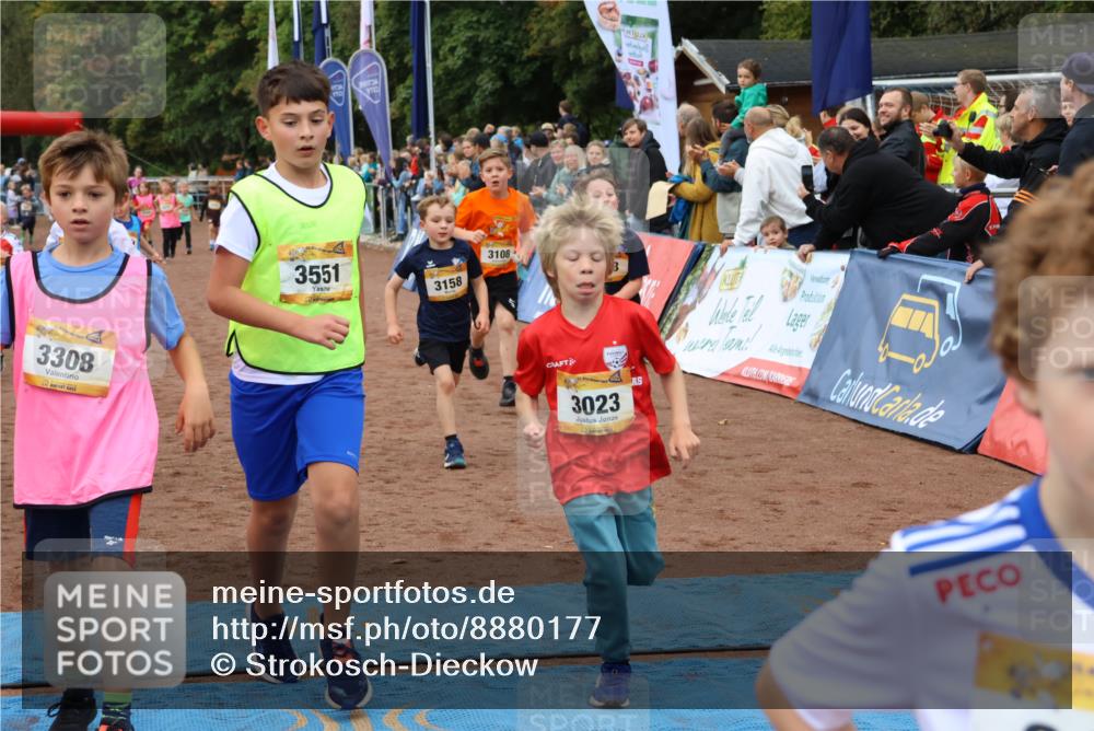 14.09.2025 - Airport Race Strokosch-Dieckow http://msf.ph/oto/8880177 14.09.2025 10:09:39 Ziel 3023, 3026, 3037, 3073, 3074, 3108, 3158, 3198, 3283, 3305, 3308, 3446, 3455, 3513, 3529, 3551 meine-sportfotos.de