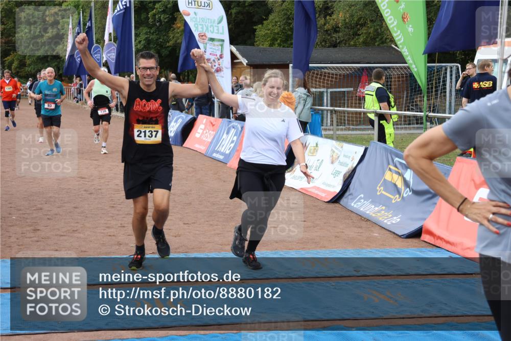 14.09.2025 - Airport Race Strokosch-Dieckow http://msf.ph/oto/8880182 14.09.2025 12:40:31 Ziel 12, 93, 738, 983, 1178, 1228, 1285, 1443, 2130, 2137, 4097 meine-sportfotos.de