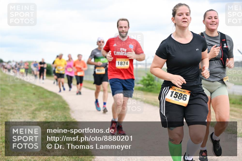 14.09.2025 - Airport Race Dr. Thomas Lammeyer http://msf.ph/oto/8880201 14.09.2025 12:30:19 Laufen 1874, 1586, 1 meine-sportfotos.de