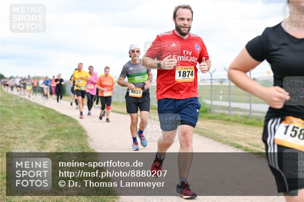 14.09.2025 - Airport Race Dr. Thomas Lammeyer http://msf.ph/oto/8880207 14.09.2025 12:30:20 Laufen 4033, 1874, 158 meine-sportfotos.de
