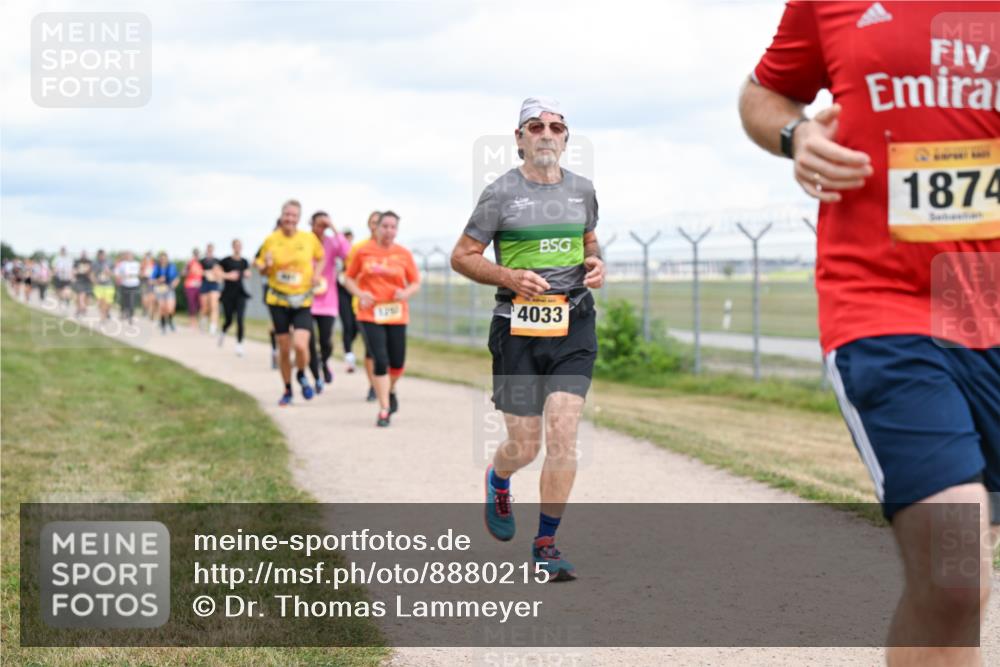 14.09.2025 - Airport Race Dr. Thomas Lammeyer http://msf.ph/oto/8880215 14.09.2025 12:30:21 Laufen 1874, 4033 meine-sportfotos.de