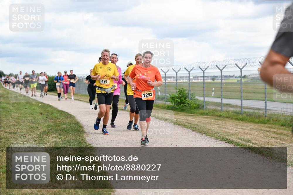 14.09.2025 - Airport Race Dr. Thomas Lammeyer http://msf.ph/oto/8880227 14.09.2025 12:30:22 Laufen 491, 1292 meine-sportfotos.de