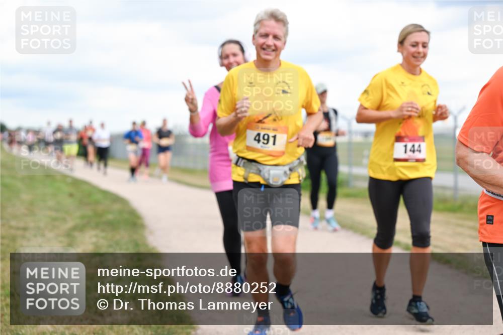 14.09.2025 - Airport Race Dr. Thomas Lammeyer http://msf.ph/oto/8880252 14.09.2025 12:30:25 Laufen 491, 144 meine-sportfotos.de