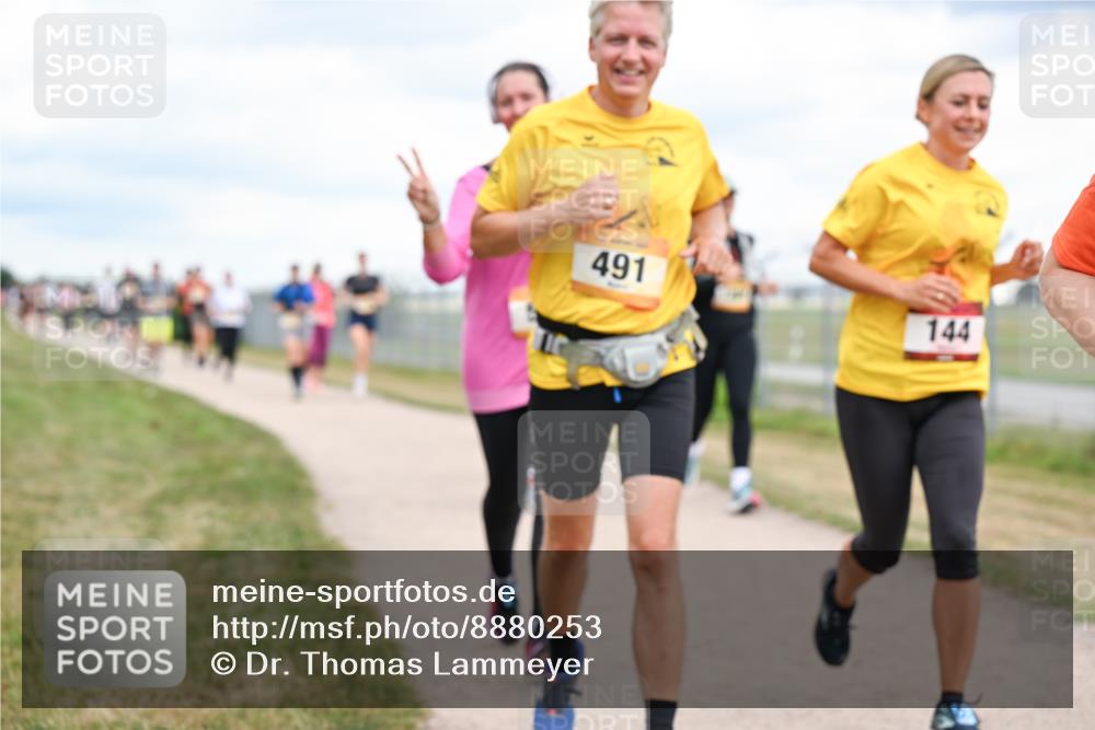 14.09.2025 - Airport Race Dr. Thomas Lammeyer http://msf.ph/oto/8880253 14.09.2025 12:30:25 Laufen 491, 144 meine-sportfotos.de