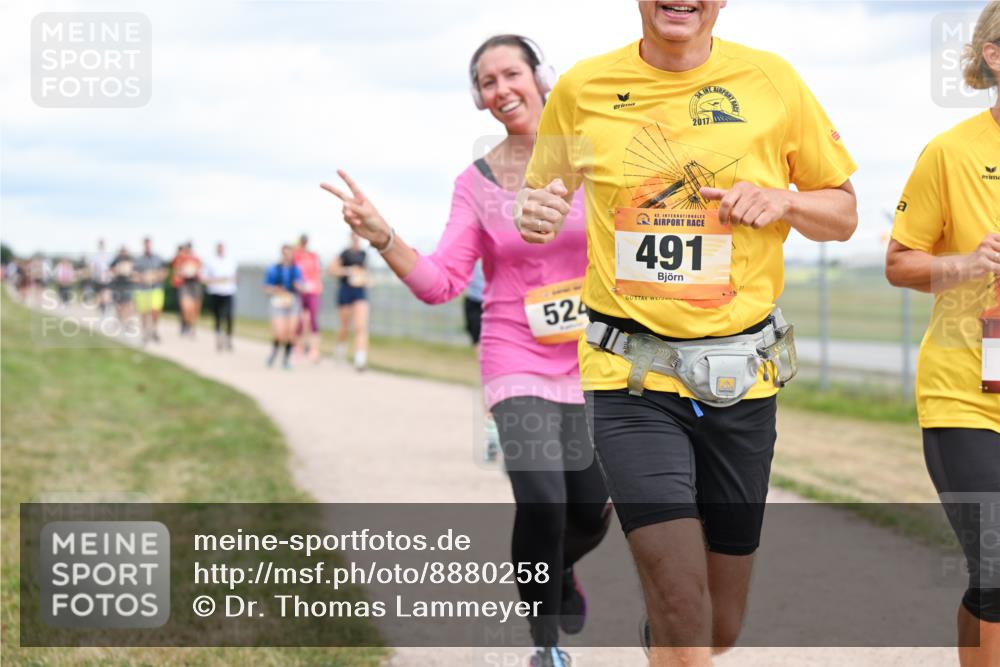 14.09.2025 - Airport Race Dr. Thomas Lammeyer http://msf.ph/oto/8880258 14.09.2025 12:30:26 Laufen 2017, 524, 42, 491 meine-sportfotos.de