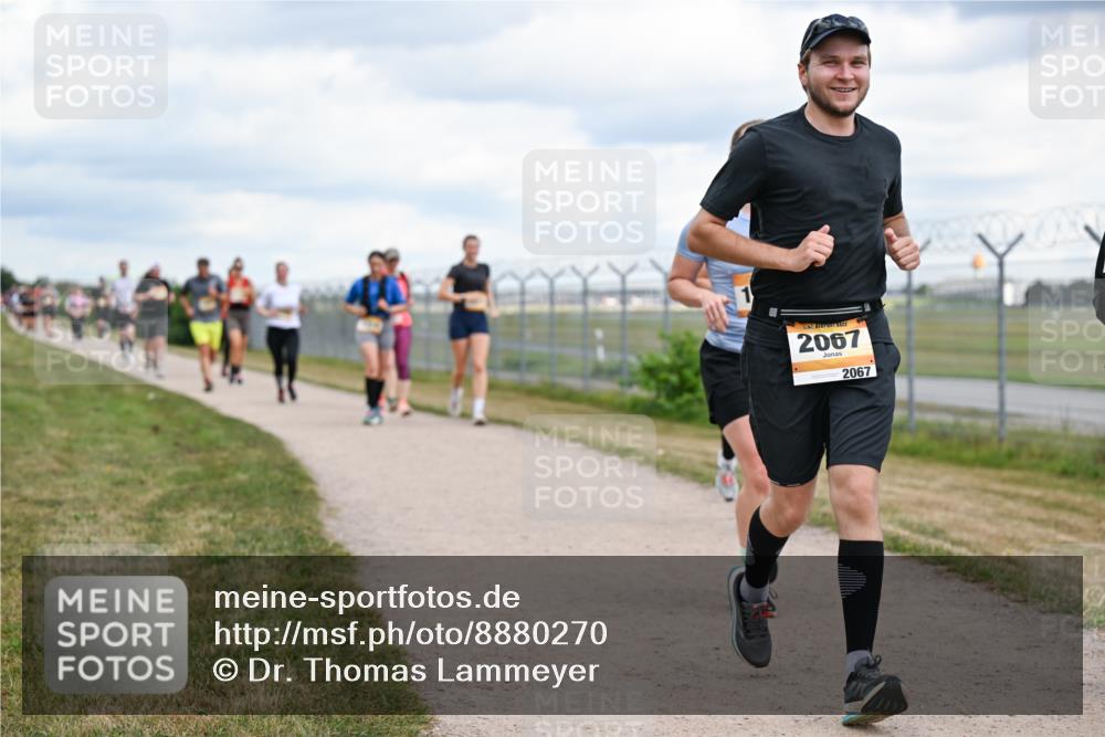 14.09.2025 - Airport Race Dr. Thomas Lammeyer http://msf.ph/oto/8880270 14.09.2025 12:30:27 Laufen 2067, 2067 meine-sportfotos.de