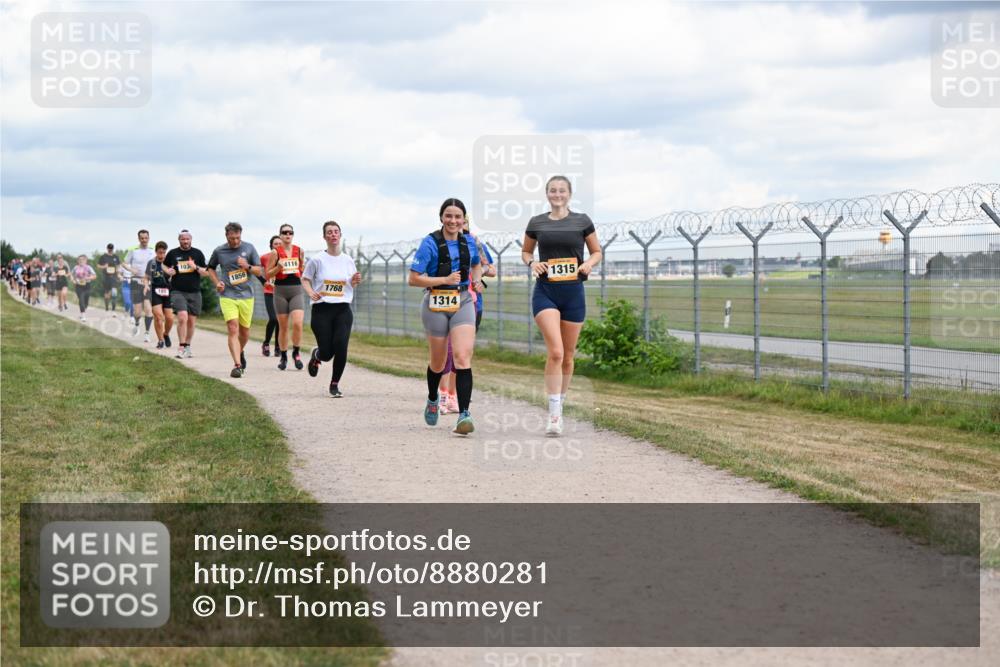 14.09.2025 - Airport Race Dr. Thomas Lammeyer http://msf.ph/oto/8880281 14.09.2025 12:30:30 Laufen 103, 4116, 1856, 1768, 1314, 1315 meine-sportfotos.de