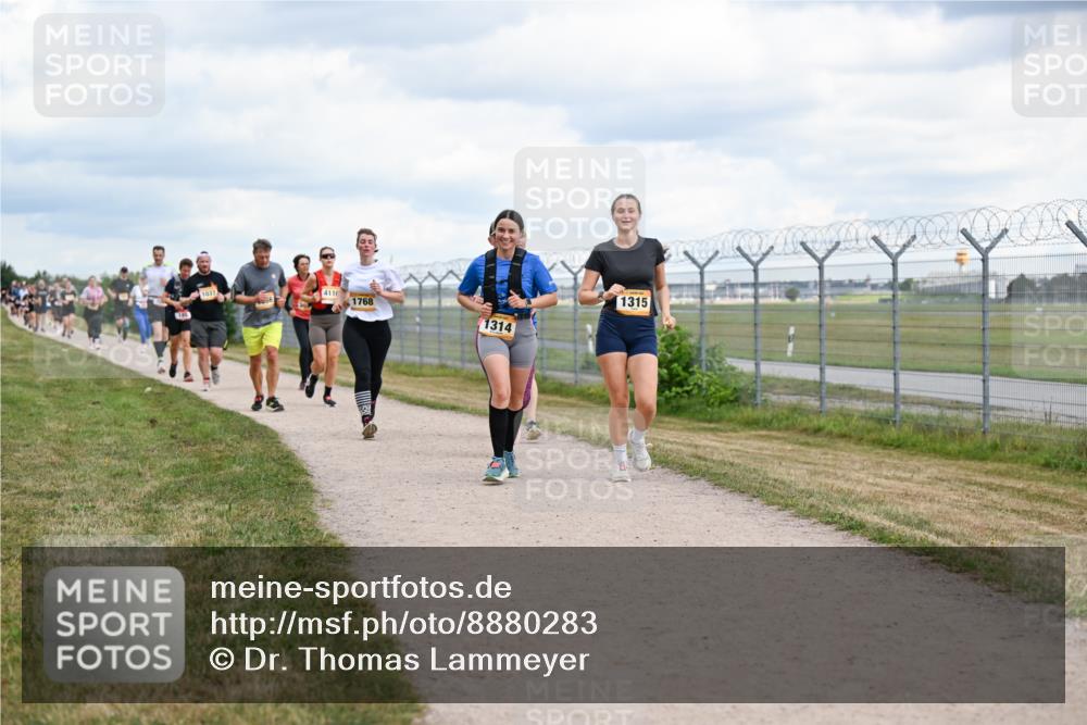 14.09.2025 - Airport Race Dr. Thomas Lammeyer http://msf.ph/oto/8880283 14.09.2025 12:30:30 Laufen 4116, 1768, 1314, 1315 meine-sportfotos.de
