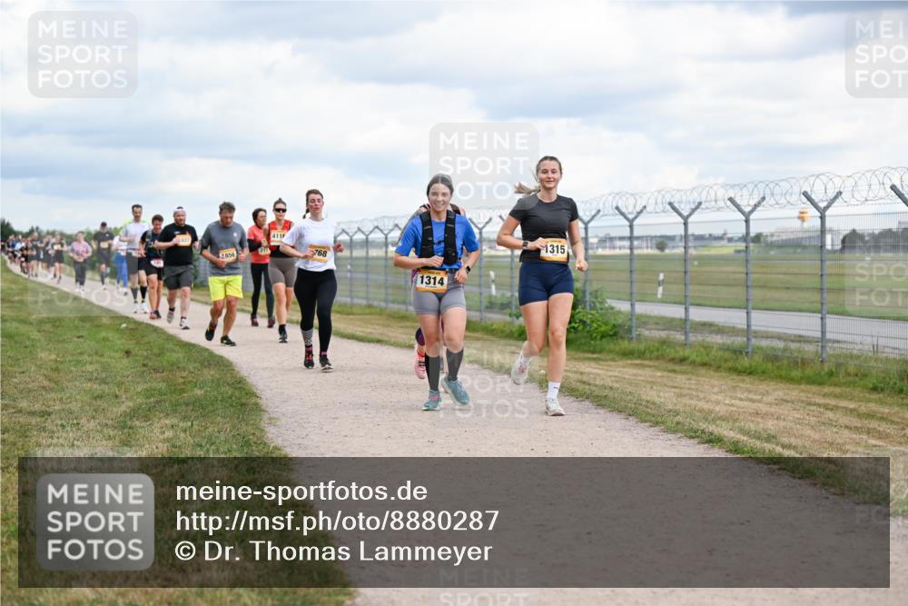 14.09.2025 - Airport Race Dr. Thomas Lammeyer http://msf.ph/oto/8880287 14.09.2025 12:30:30 Laufen 2856, 211, 411, 768, 1314, 1315 meine-sportfotos.de
