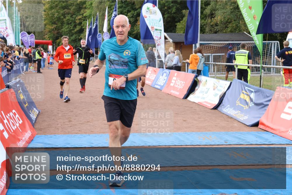 14.09.2025 - Airport Race Strokosch-Dieckow http://msf.ph/oto/8880294 14.09.2025 12:40:36 Ziel 93, 350, 738, 1178, 1285, 1443, 4097 meine-sportfotos.de