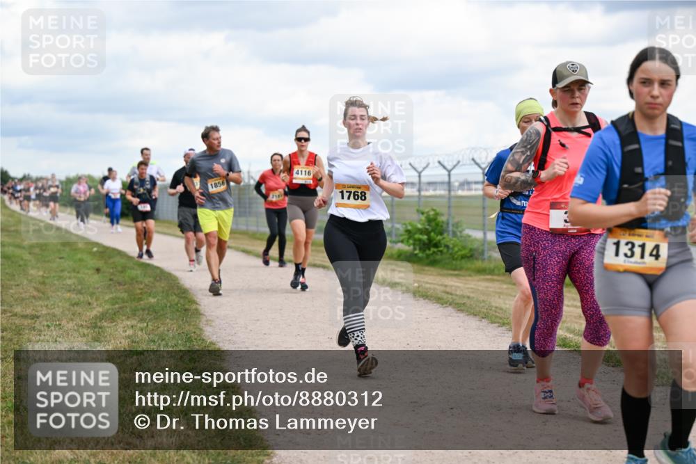 14.09.2025 - Airport Race Dr. Thomas Lammeyer http://msf.ph/oto/8880312 14.09.2025 12:30:33 Laufen 4116, 1856, 1768, 1314 meine-sportfotos.de