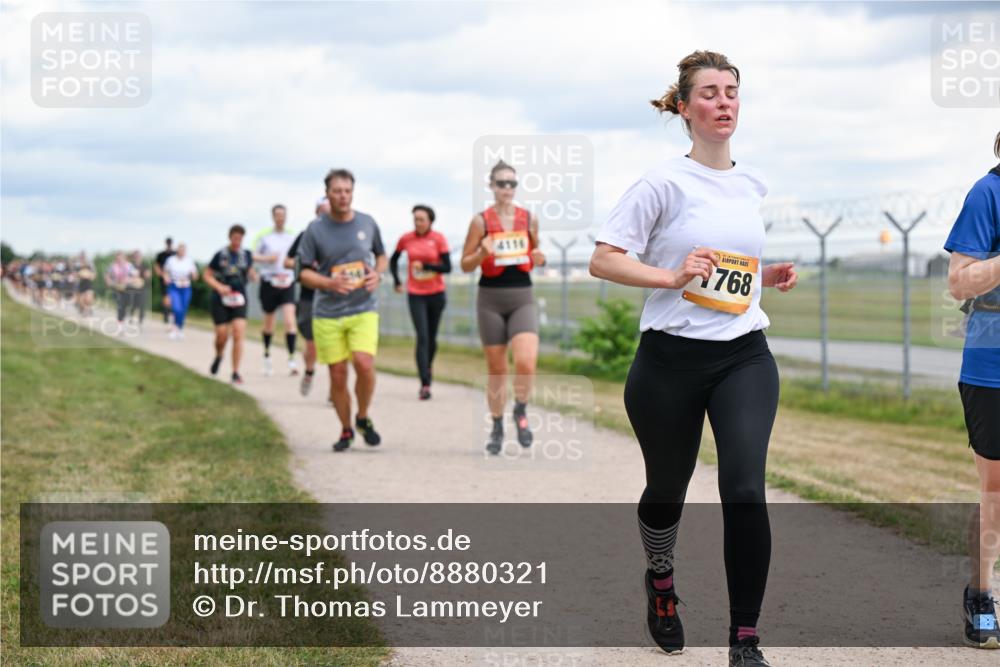 14.09.2025 - Airport Race Dr. Thomas Lammeyer http://msf.ph/oto/8880321 14.09.2025 12:30:34 Laufen 768 meine-sportfotos.de