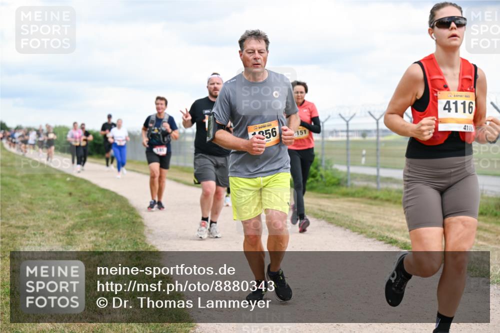 14.09.2025 - Airport Race Dr. Thomas Lammeyer http://msf.ph/oto/8880343 14.09.2025 12:30:36 Laufen 356, 151, 4116, 4115 meine-sportfotos.de