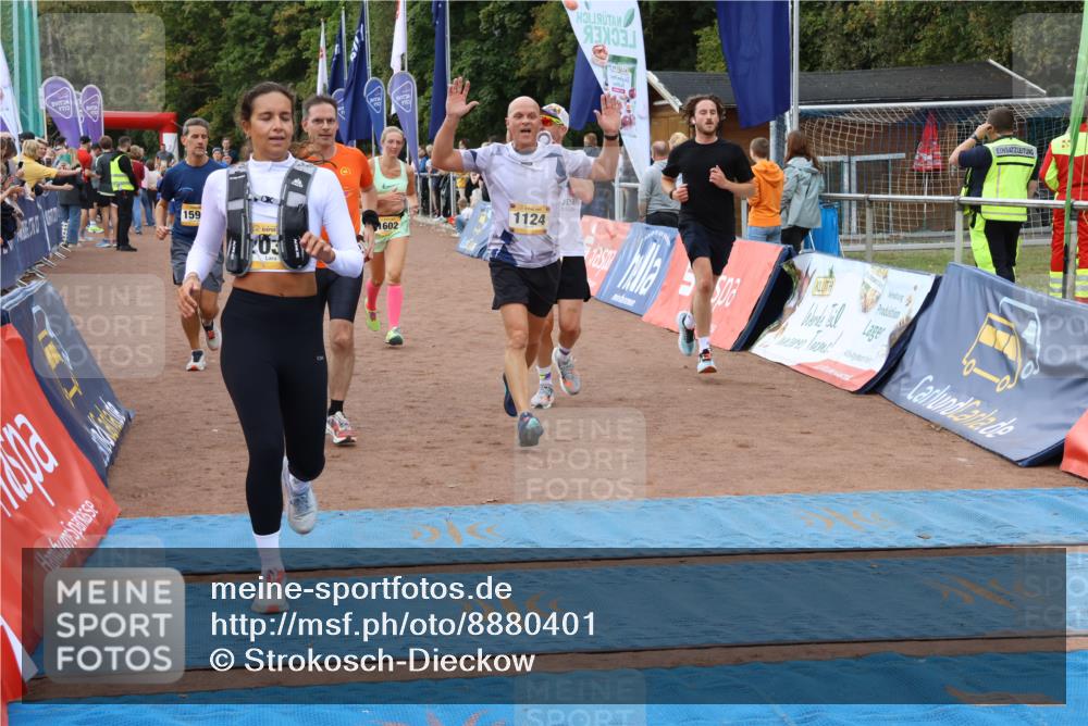 14.09.2025 - Airport Race Strokosch-Dieckow http://msf.ph/oto/8880401 14.09.2025 12:40:46 Ziel 282, 350, 668, 1105, 1124, 1539, 1599, 1602, 1793, 2030 meine-sportfotos.de