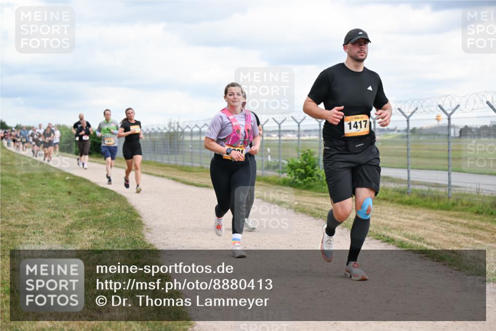 14.09.2025 - Airport Race Dr. Thomas Lammeyer http://msf.ph/oto/8880413 14.09.2025 12:30:45 Laufen 1651, 201, 1417 meine-sportfotos.de