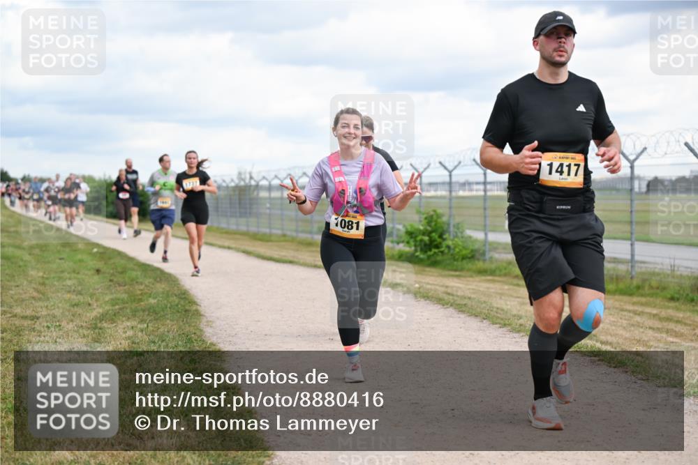 14.09.2025 - Airport Race Dr. Thomas Lammeyer http://msf.ph/oto/8880416 14.09.2025 12:30:45 Laufen 081, 1417 meine-sportfotos.de