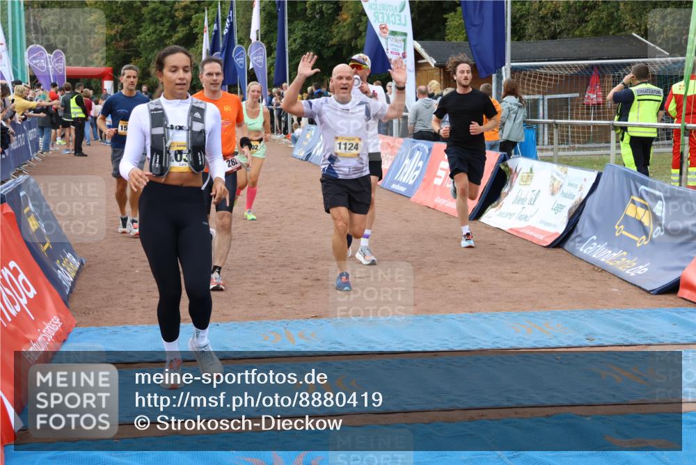 14.09.2025 - Airport Race Strokosch-Dieckow http://msf.ph/oto/8880419 14.09.2025 12:40:46 Ziel 282, 350, 668, 1105, 1124, 1539, 1599, 1602, 1793, 2030 meine-sportfotos.de