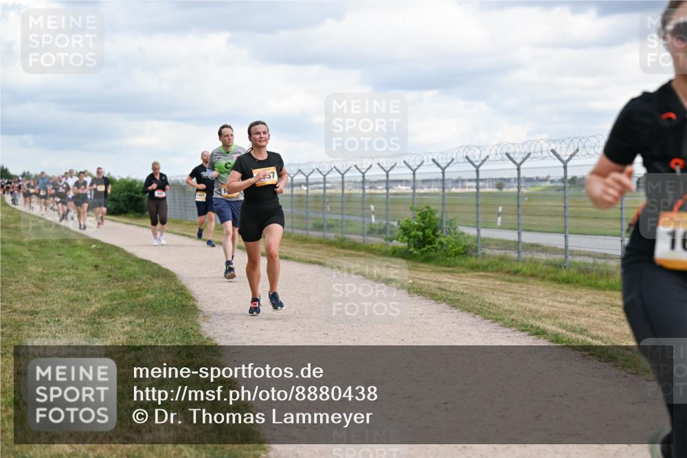 14.09.2025 - Airport Race Dr. Thomas Lammeyer http://msf.ph/oto/8880438 14.09.2025 12:30:48 Laufen 16 meine-sportfotos.de
