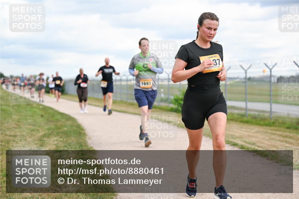 14.09.2025 - Airport Race Dr. Thomas Lammeyer http://msf.ph/oto/8880461 14.09.2025 12:30:50 Laufen 1693, 37 meine-sportfotos.de