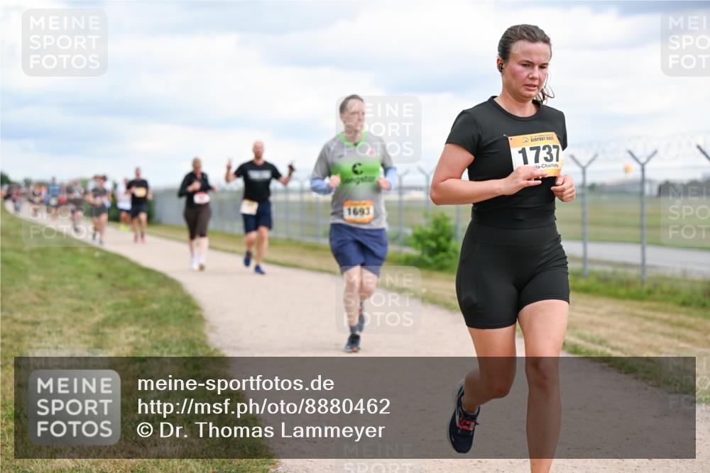 14.09.2025 - Airport Race Dr. Thomas Lammeyer http://msf.ph/oto/8880462 14.09.2025 12:30:50 Laufen 1693, 1737 meine-sportfotos.de