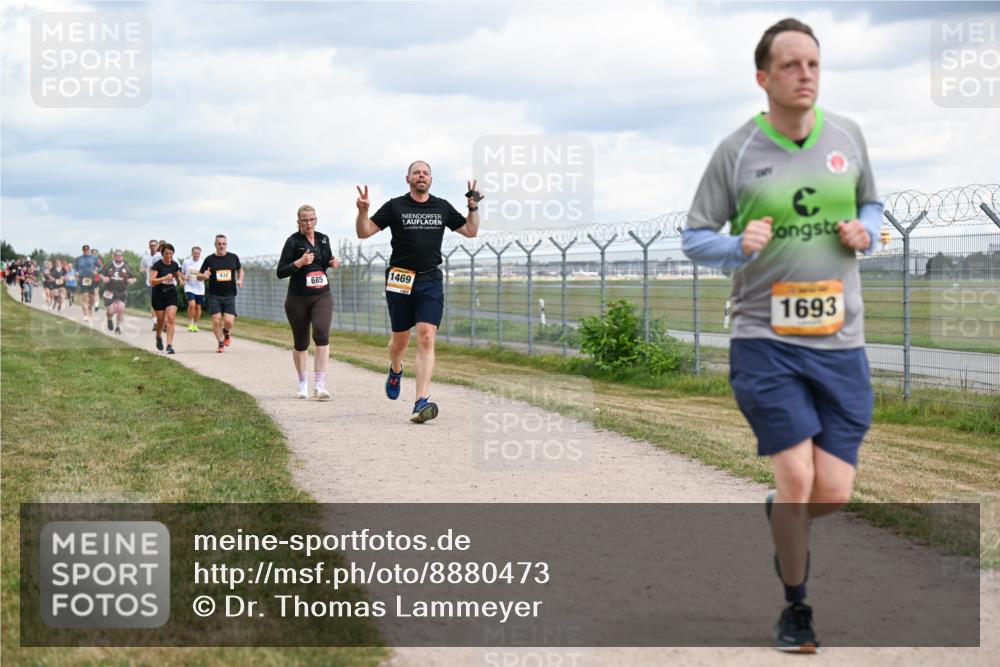 14.09.2025 - Airport Race Dr. Thomas Lammeyer http://msf.ph/oto/8880473 14.09.2025 12:30:52 Laufen 1693, 1469, 685 meine-sportfotos.de