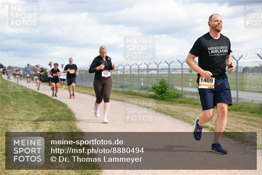 14.09.2025 - Airport Race Dr. Thomas Lammeyer http://msf.ph/oto/8880494 14.09.2025 12:30:54 Laufen 685, 1469, 1469 meine-sportfotos.de