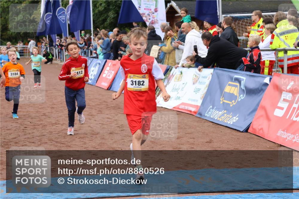 14.09.2025 - Airport Race Strokosch-Dieckow http://msf.ph/oto/8880526 14.09.2025 10:10:13 Ziel 3054, 3165, 3174, 3177, 3182, 3184, 3412, 3447, 3449, 3539, 3577 meine-sportfotos.de